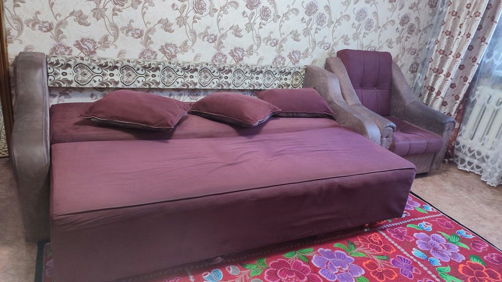 Диван 2  кресла.