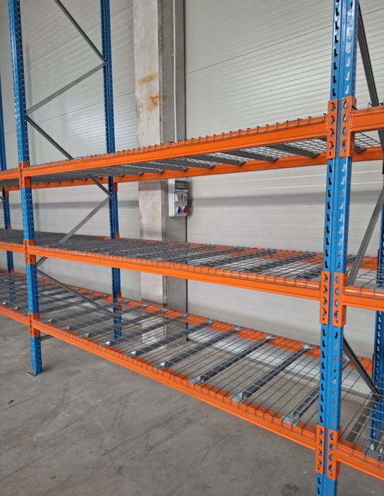 Rafturi metalice industriale second-hand pentru Paleti