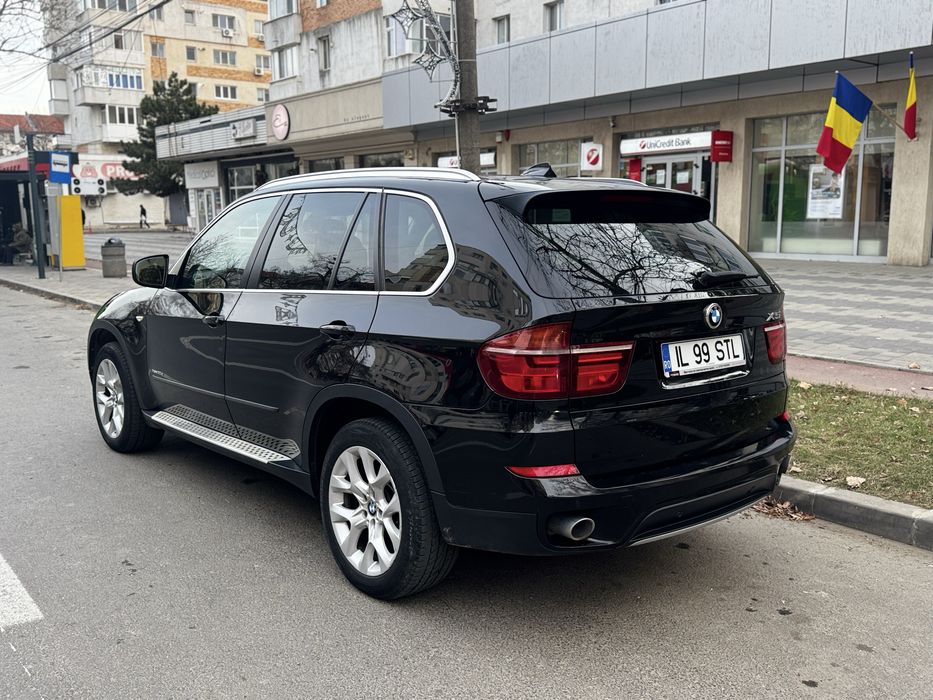 BMW X5  anul 2013 fara defecte la zi reviziile