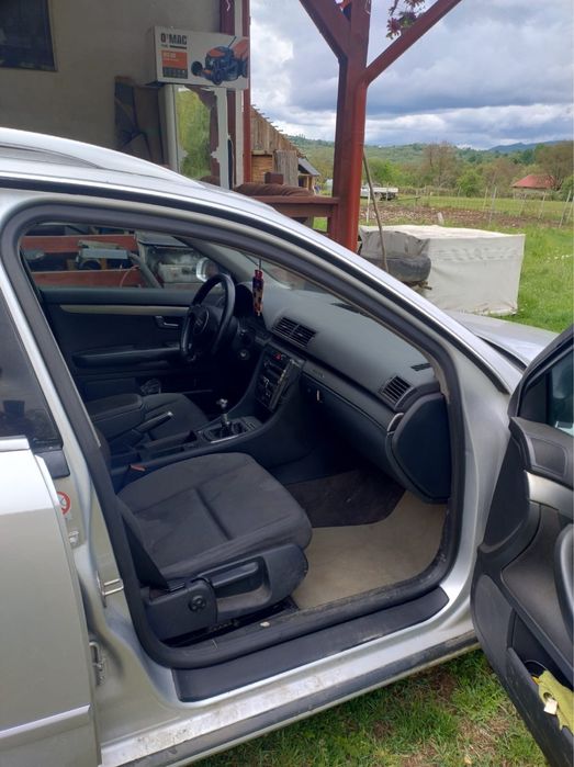 AUDI A4 2004 — imagine 4