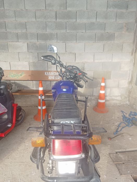 Мотоцикл Сузуки 200