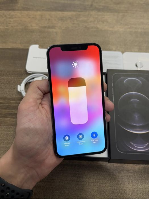 iphone 12 pro в идеальном состояний