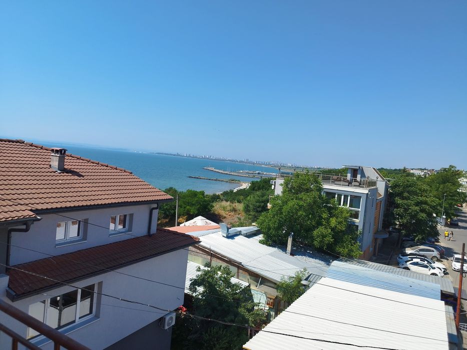Продажба на апартамент в Сарафово