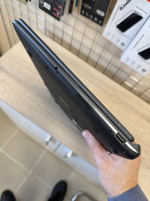Лаптоп Acer Aspire V5 - 15,6 инчов, i3, отличен