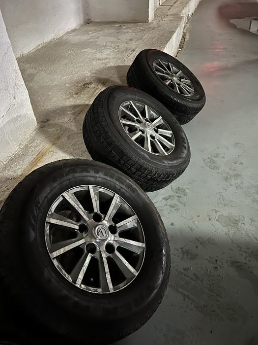 Оригинал диски с шинами  285/65/17