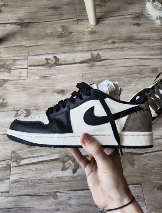 *PROMOTIE* Jordan 1 Low OG Mocha, marimea 42