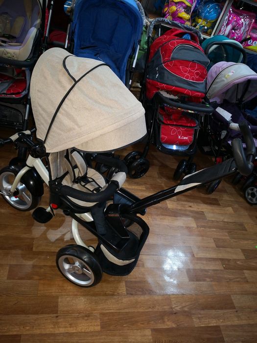 Tricicleta cu pozitie de somn si scaun reversibil