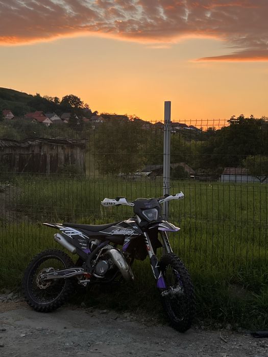 KTM SX125.