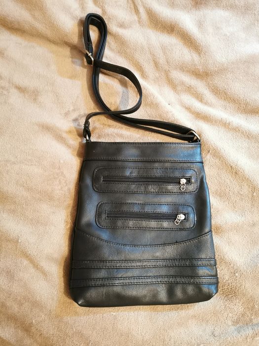 Дамска чанта черна