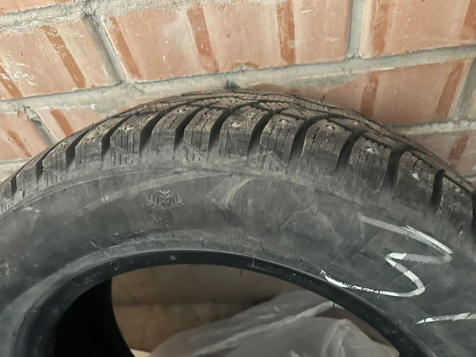 Продам зимние шины