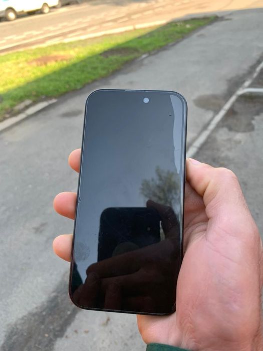 Продам Айфон 16 128 GB