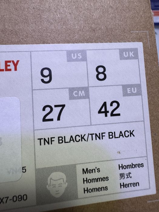 The North Face зимни оригинални чисто нови 42 номер