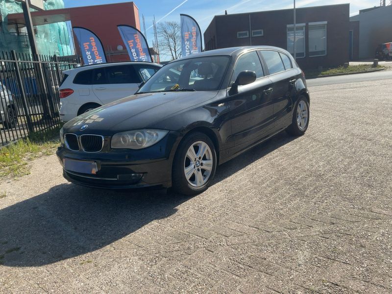 BMW 1er 116d 2011