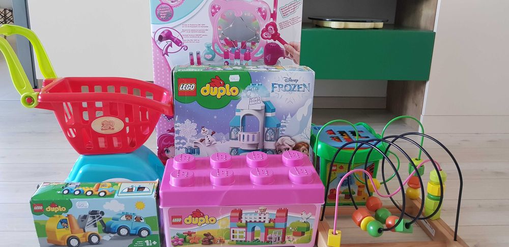 Jucarii si lego duplo.