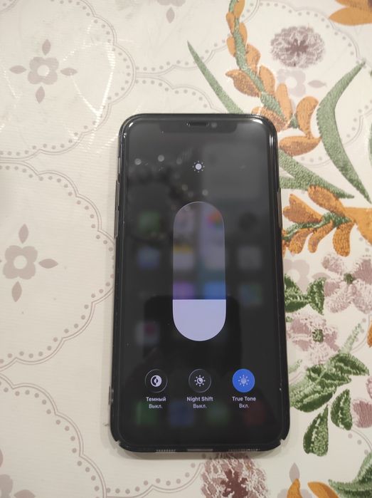 Продам айфон 11про на 512 гб