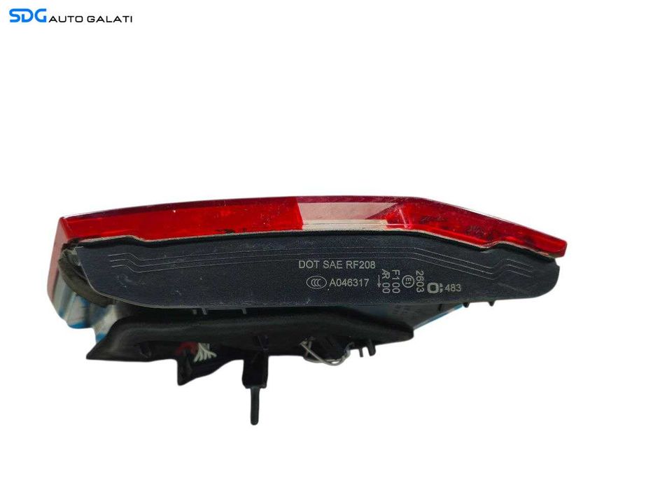 Lampa Stop Tripla Dreapta de pe Haion Mercedes Clasa E Class W212 2008 - 2016 Cod 483622R 483682R [LR1642]