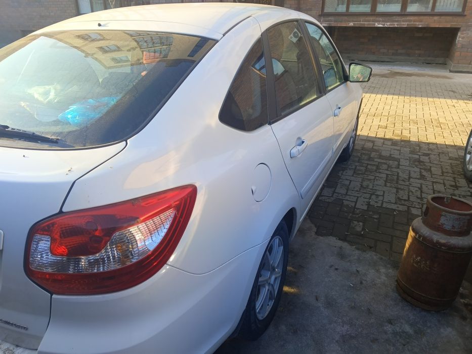 Продам лада гранта 2020 года