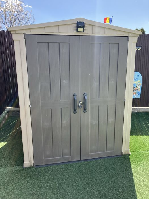 Casuță de grădină Keter Factor 6x6 cu podea plastic 178x195,5 bej