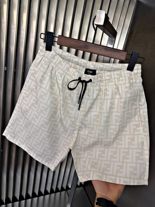 Мъжки бански различни модели