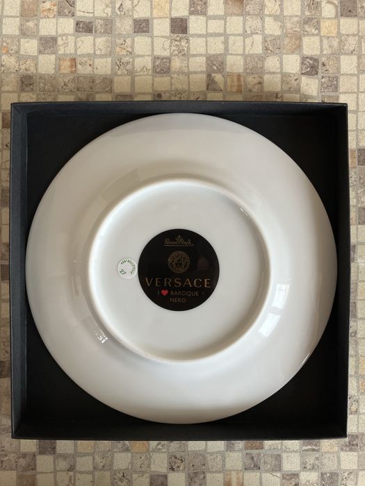 Нова Versace Rosental Baroque Nero 18см чиния