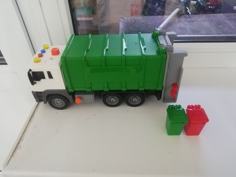 Игрушкыный Мусоровоз игрушка