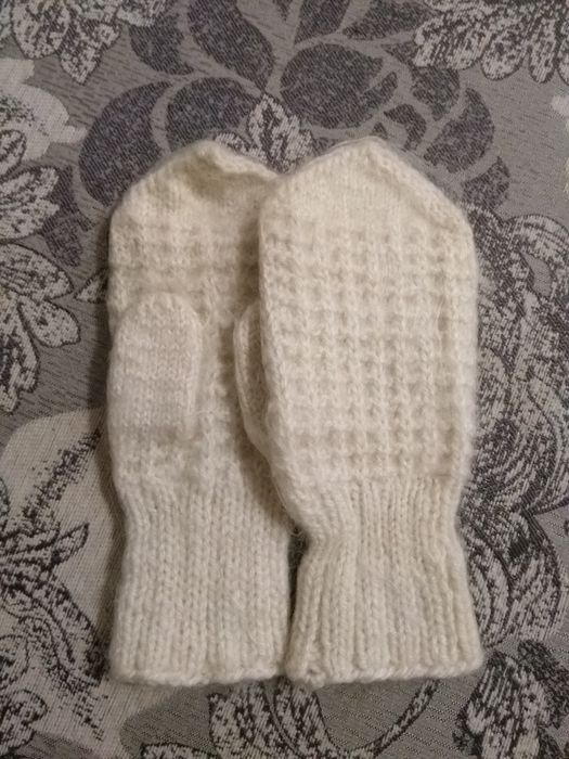 Варежки по 500тг.