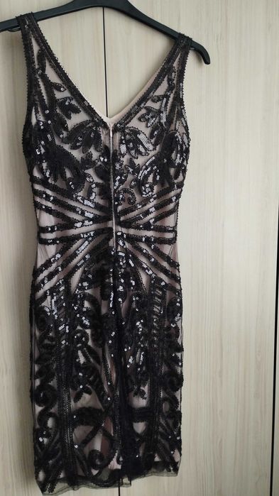 Официална черна къса рокля с пайети