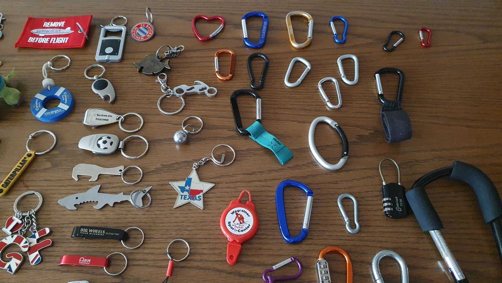 Колекция ключодържатели 336 + 71 връзки за ключове