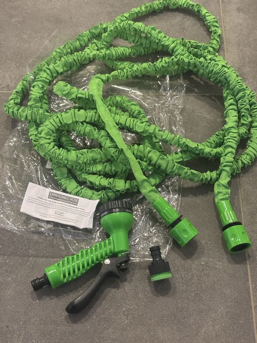 Furtun extensibil pentru grădină de 30 de metrii cu pistol de pulverizare inclus
