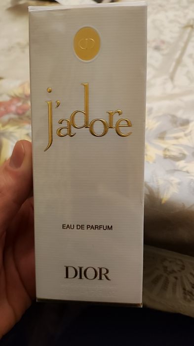 Продаю духи Dior Jadore оригинал новый