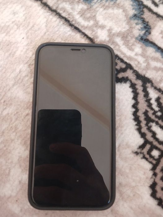 IPhone 11pro Sotiladi