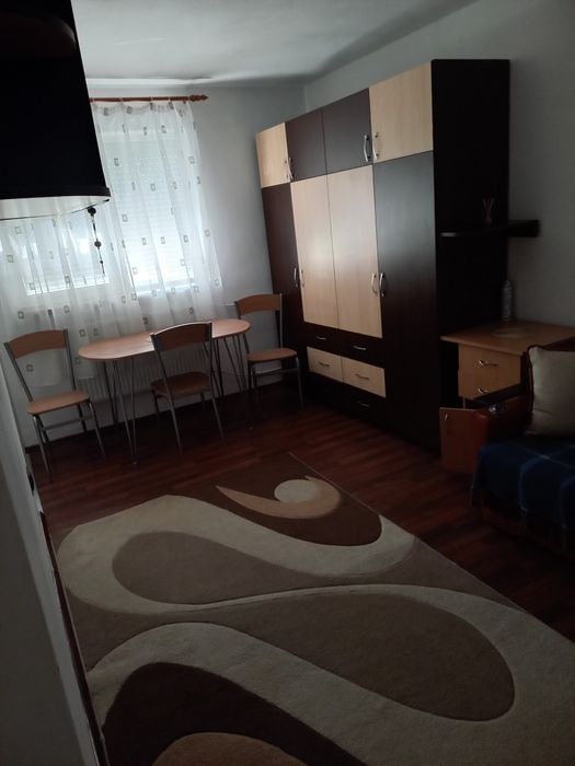 Garsoniera/Apartament cu 1 camera in chirie in Rogerius 1100ron