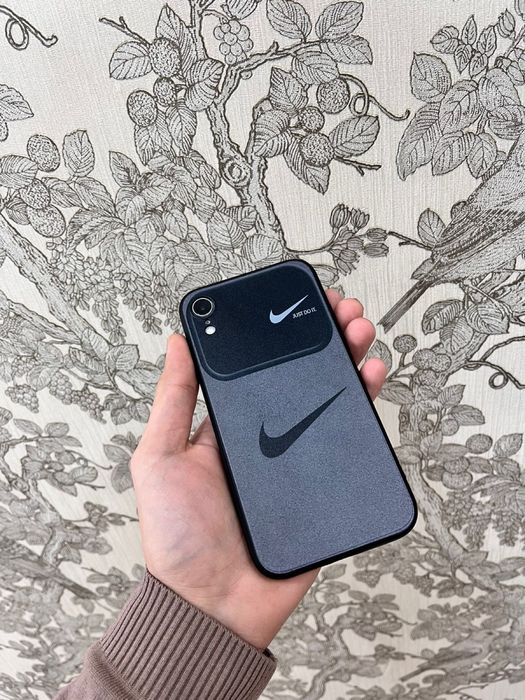 Продам Iphone XR 64ГБ