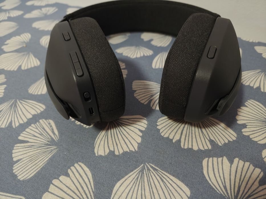 Logitech Zone Vibe 100