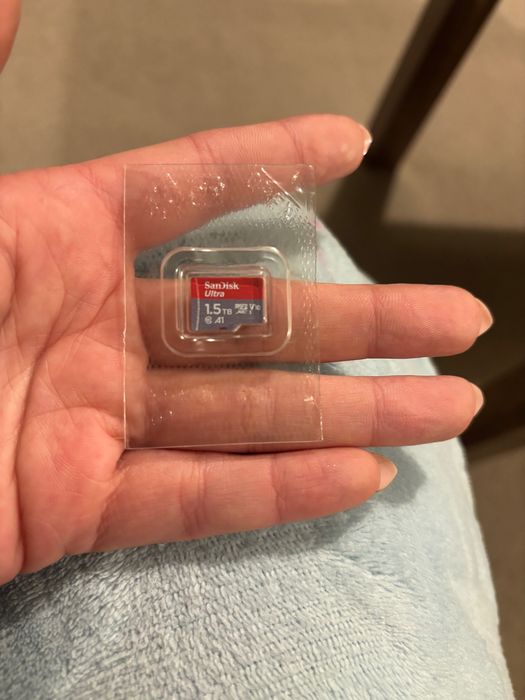 Карта памет 1.5 TB