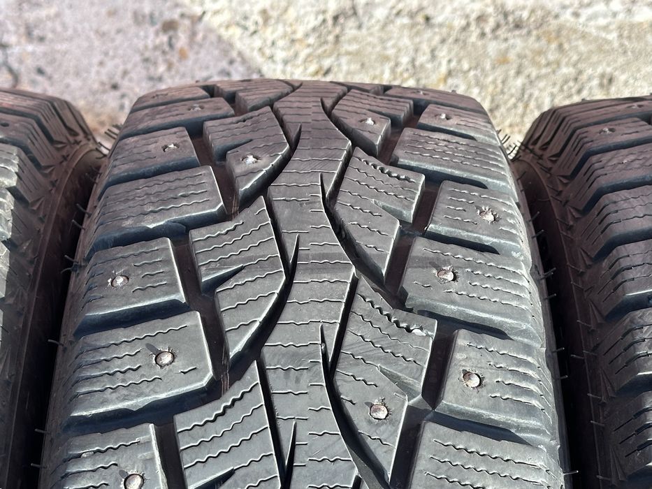 Зимняя резина 185/65 15 Centara