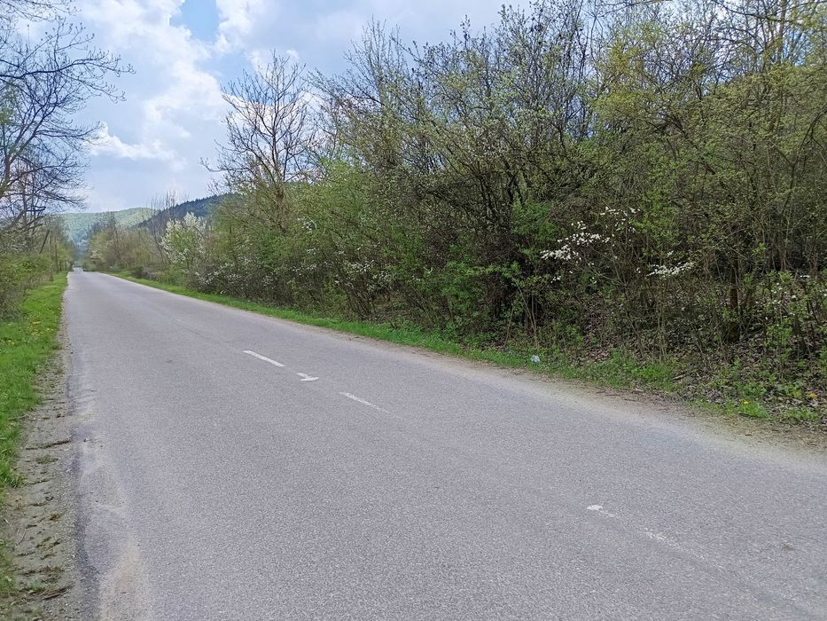 Vând teren extravilan 3700 m2