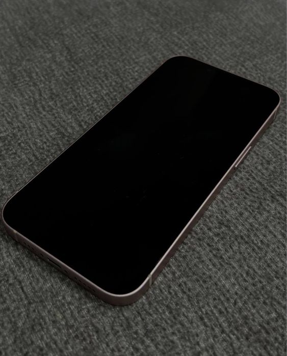 Продам iphone 13