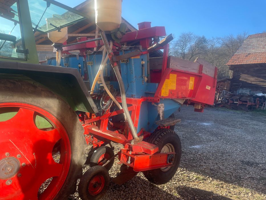 Mașină plantat cartofi Gruse