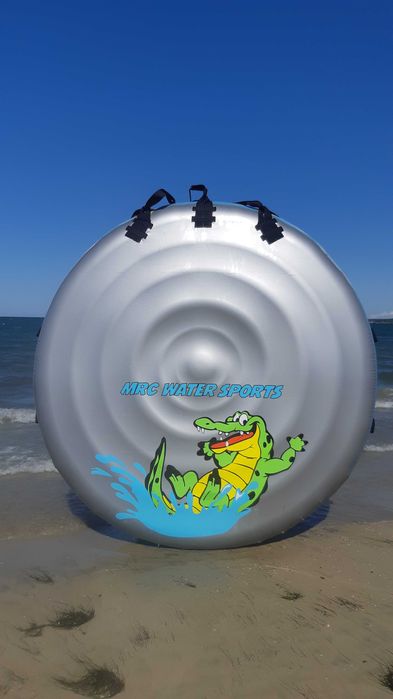 Продавам воден атракцион "диван: