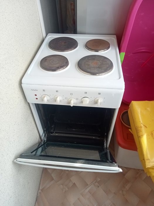 Продам плиту электрическую HANSA