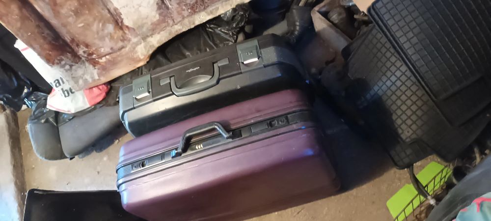 Куфари за багаж .