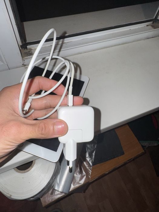 продам айпад 5 apple