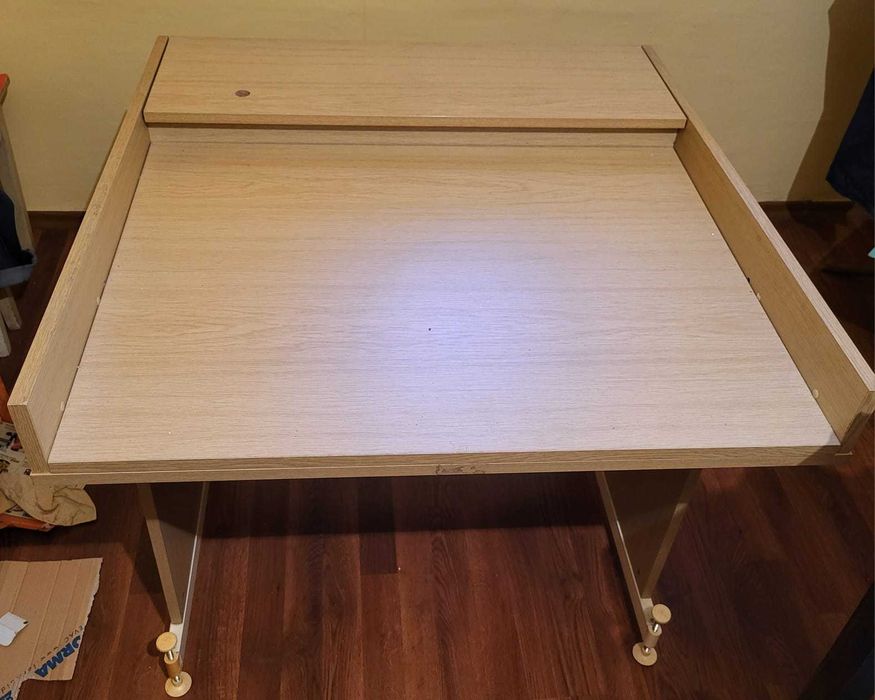 Masa birou invatare/ calculator