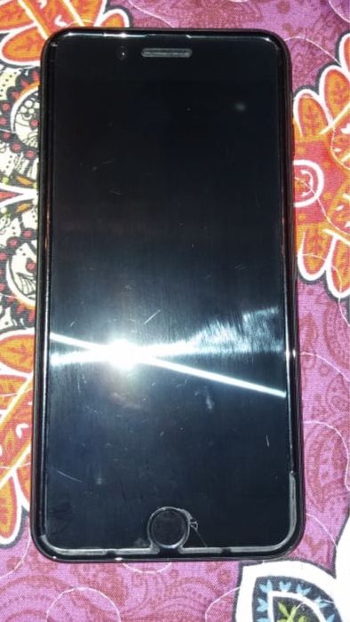 Айфон 7 + / 128ГБ САТЫЛАДЫ.