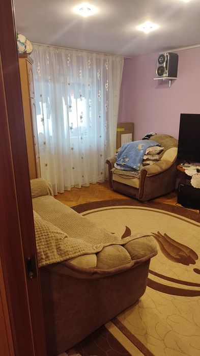 Se vinde un apartament 2 camere etaj 5 bloc turn.