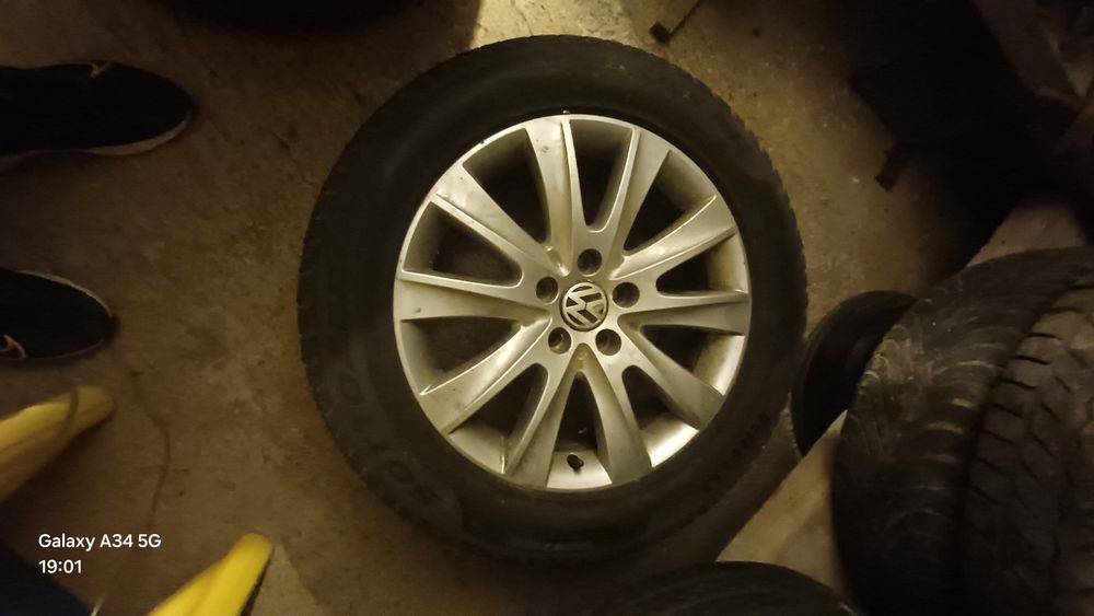 Vând jante aliaj r17 volkswagen
