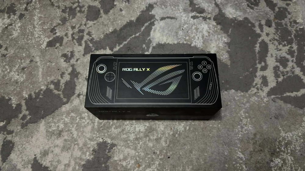 Asus ROG Ally X 1TB (folosit de 2-3 ori)