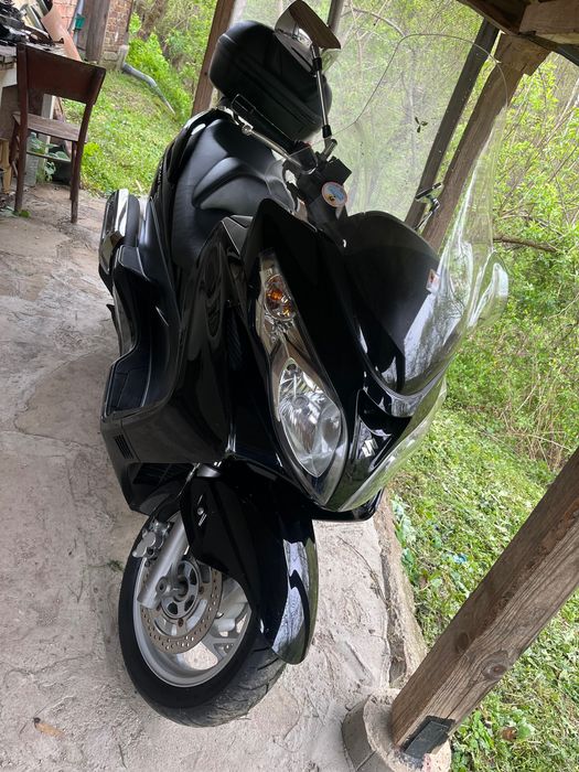 Suzuki Burgman 400