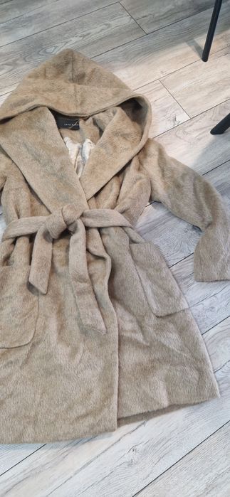 Зимни палто Zara с качулка, размер Л